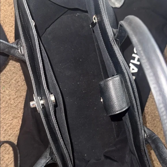 Chanel Executive Black Tote Bag - Picture 11 of 16